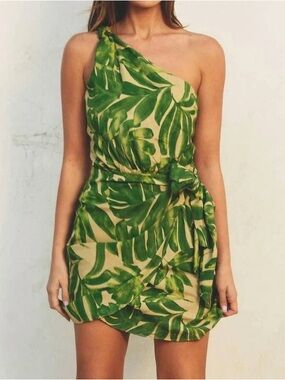Dress Forum One-Shoulder Green Palm-Print Mini Dress